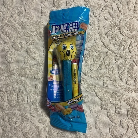 New PEZ Dispensers, Emojis pack of 5 - Picture 4 of 6